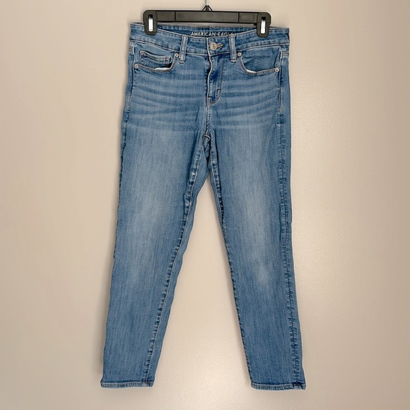 AE Medium Wash Skinny Jeans - Picture 1 of 6